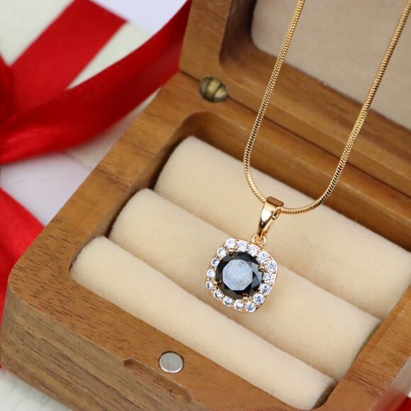 "Black Round Stone Pendant in Gold Plated Brass with Crystal Halo, XPPT1771 - Picture 7 of 13